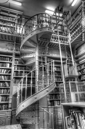 Biblioteca del IAVA. Escalera caracol a la planta alta. -  - IMÁGENES VARIAS. Foto No. 51216