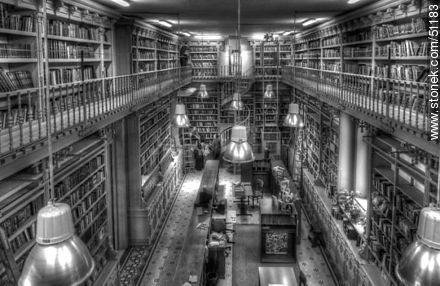 Biblioteca del IAVA - Departamento de Montevideo - URUGUAY. Foto No. 51183