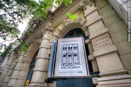 Teatro Victoria en la calle Río Negro. Arquitecto J. Adams, 1902. - Departamento de Montevideo - URUGUAY. Foto No. 51267
