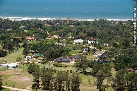 Mansiones de Rincón del Indio. Torre de L'Auberge. - Punta del Este y balnearios cercanos - URUGUAY. Foto No. 51372