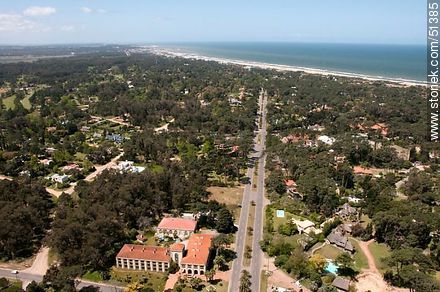 Las Delicias Avenue - Punta del Este and its near resorts - URUGUAY. Photo #51385