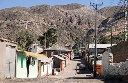 Calle de Putre hacia las montañas - Chile - Otros AMÉRICA del SUR. Foto No. 51480