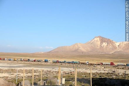 Bolivian trucks waiting to enter Chile. - Chile - Others in SOUTH AMERICA. Photo #51671