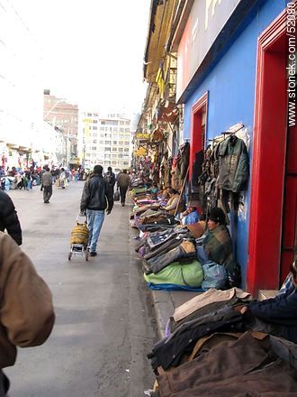 Las Mañaneras en la calle Illampu antes de las 9 de la mañana - Bolivia - Otros AMÉRICA del SUR. Foto No. 52080