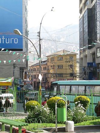 Plaza Vicenta Juariste Eguino - Bolivia - Otros AMÉRICA del SUR. Foto No. 52072