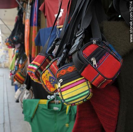 Portadocumentos con diseños típicos bolivianos - Bolivia - Otros AMÉRICA del SUR. Foto No. 52114