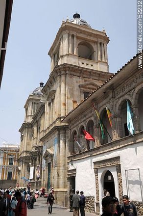 Calle Comercio. Museo Nacional de Arte. Catedral Metropolitana Nuestra Señora de La Paz. - Bolivia - Otros AMÉRICA del SUR. Foto No. 52232
