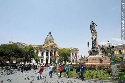 Plaza Murillo. Monument to Pedro Domingo Murillo in La Paz, Bolivia. - Bolivia - Others in SOUTH AMERICA. Photo #52215