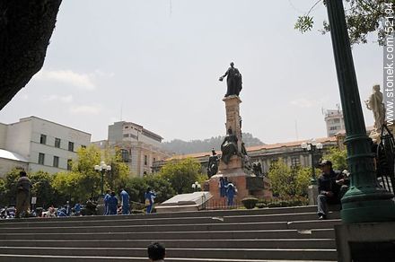 Plaza Murillo. Monument to Pedro Domingo Murillo - Bolivia - Others in SOUTH AMERICA. Photo #52194