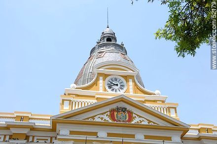 Cúpula, reloj y escudo boliviano del Congreso Nacional de Bolivia - Bolivia - Otros AMÉRICA del SUR. Foto No. 52179