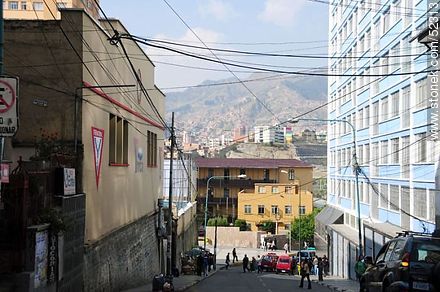 Street of the city of La Paz, Bolivia - Bolivia - Others in SOUTH AMERICA. Photo #52313