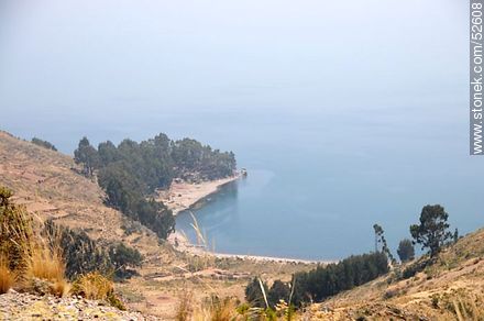 Una bahía del lago Titicaca boliviano - Bolivia - Otros AMÉRICA del SUR. Foto No. 52608
