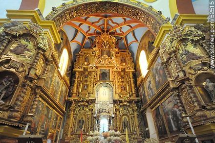 Interior de la Basílica de Nuestra Señora de Copacabana - Bolivia - Otros AMÉRICA del SUR. Foto No. 52515