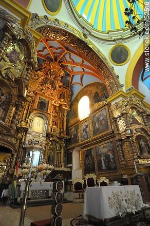 Inside Basilica of Our Lady of Copacabana - Bolivia - Others in SOUTH AMERICA. Photo #52510