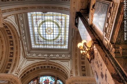 Vitrales del techo del Palacio Legislativo - Departamento de Montevideo - URUGUAY. Foto No. 53846