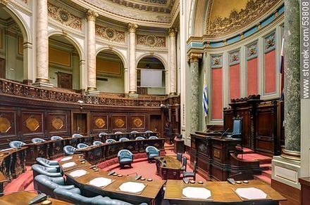Cámara de Senadores de la República - Departamento de Montevideo - URUGUAY. Foto No. 53808