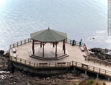 Gazebo viewpoint at the port of Punta del Este - Punta del Este and its near resorts - URUGUAY. Photo #54510