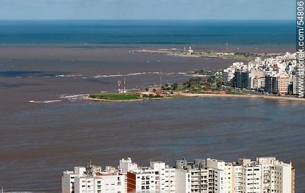 Punta Trouville and Punta Carretas. Río de la Plata (River Plate) - Department of Montevideo - URUGUAY. Photo #54806