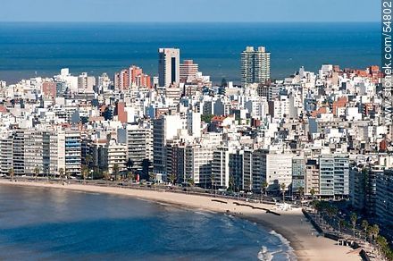 Pocitos beach. South of the capital city of Montevideo. - Department of Montevideo - URUGUAY. Photo #54802