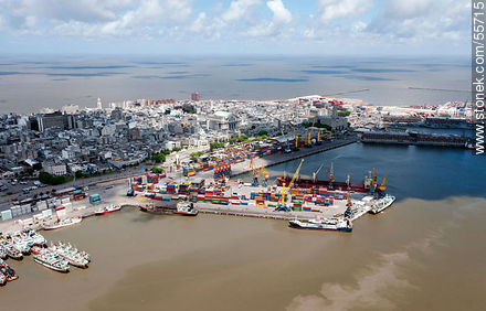 Muelles de carga - Departamento de Montevideo - URUGUAY. Foto No. 55715