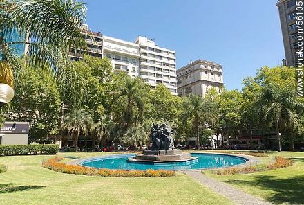 Plaza Fabini. Entrevero monument. - Department of Montevideo - URUGUAY. Photo #56105