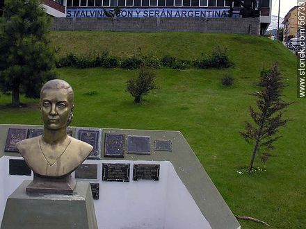 Bust tribute to Evita Peron -  - ARGENTINA. Photo #56733