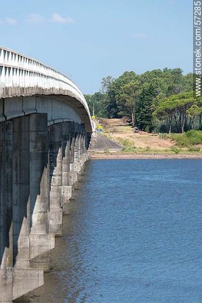 Puente en la ruta 3 sobre el Río Negro, embalse de la represa de Paso del Palmar. Próximo al límite con el departamento de Flores. - Departamento de Paysandú - URUGUAY. Foto No. 57285