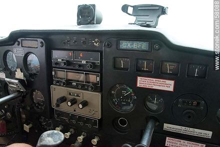 Tablero de avión de instrucción en Melilla -  - IMÁGENES VARIAS. Foto No. 58088