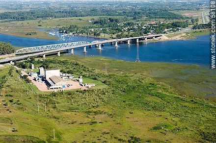 Puentes de la ruta 1 sobre el río Santa Lucía - Departamento de San José - URUGUAY. Foto No. 58108