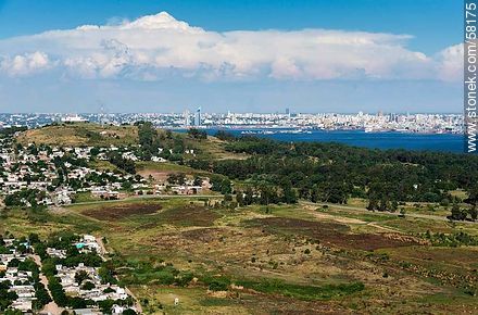Vista aérea de la ladera norte del Cerro, Cerro Norte y la ciudad - Departamento de Montevideo - URUGUAY. Foto No. 58175