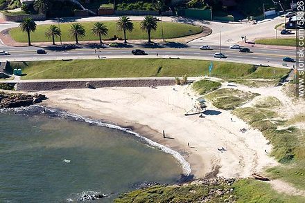 Vista aérea de la playa de los Ingleses en Punta Gorda - Departamento de Montevideo - URUGUAY. Foto No. 58326