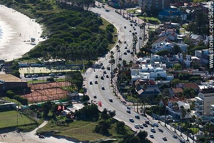 Vista aérea de la rambla Rep. de México y las canchas del Club Náutico de Punta Gorda - Departamento de Montevideo - URUGUAY. Foto No. 58275