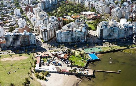 Vista aérea de La Estacada - Departamento de Montevideo - URUGUAY. Foto No. 58430