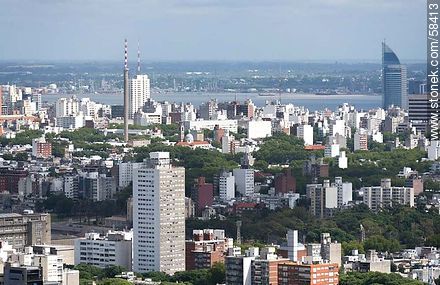 Vista aérea de la Torre Patria, torre de Antel - Departamento de Montevideo - URUGUAY. Foto No. 58413