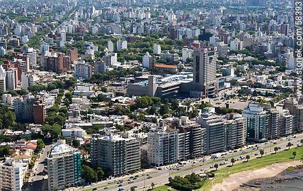 Vista aérea de los edificios de la Rambla Gandhi y José Luis Zorrilla de San Martín. Hotel Sheraton. - Departamento de Montevideo - URUGUAY. Foto No. 58393