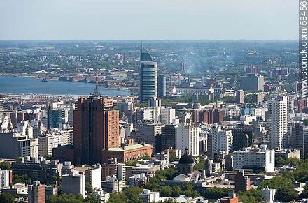 Vista aérea de la IMM, torres de los Profesionales y de Antel - Departamento de Montevideo - URUGUAY. Foto No. 58456