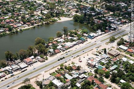 Vista aérea de Lagomar. Avenida Giannattasio - Departamento de Canelones - URUGUAY. Foto No. 58862
