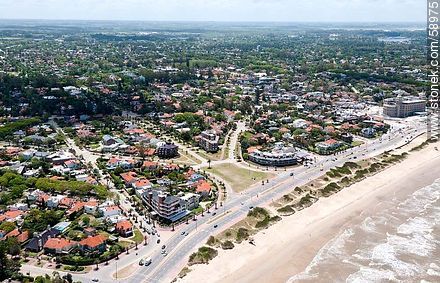 Aerial view of the square Prof. Eduardo Monteverde. Rambla Mexico - Department of Montevideo - URUGUAY. Photo #58975