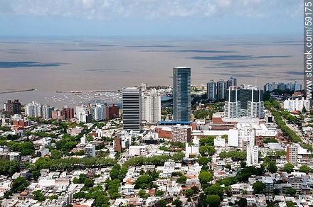 Vista aérea de las torres del microcentro Buceo - Departamento de Montevideo - URUGUAY. Foto No. 59175