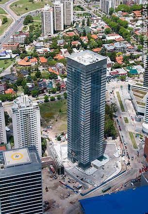 Aerial view of Tower 4 World Trade Center Montevideo (2012) - Department of Montevideo - URUGUAY. Photo #59145
