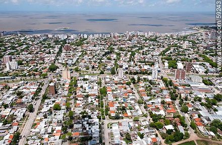 Vista aérea de Avenida Italia e Hipólito Yirigoyen - Departamento de Montevideo - URUGUAY. Foto No. 59243