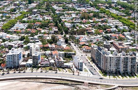 Vista aérea de la rambla O'Higgins y Enrique Estrázulas - Departamento de Montevideo - URUGUAY. Foto No. 59263