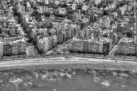 Vista aérea de playa Pocitos, Bulevar España y Av. Brasil -  - IMÁGENES VARIAS. Foto No. 59286