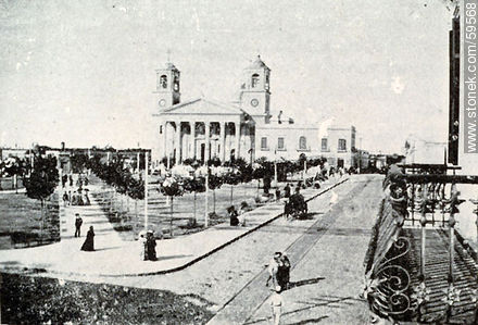 Plaza principal de Paysandú capital. -  - URUGUAY. Foto No. 59568