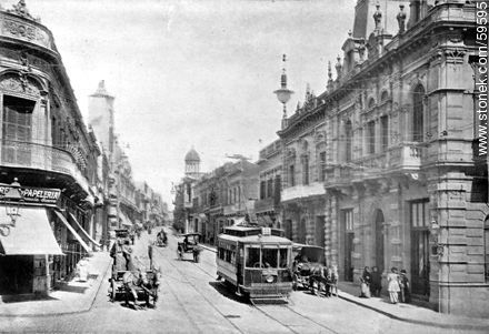 Tranvía 11 en la calle 25 de Mayo, 1909 - Departamento de Montevideo - URUGUAY. Foto No. 59595