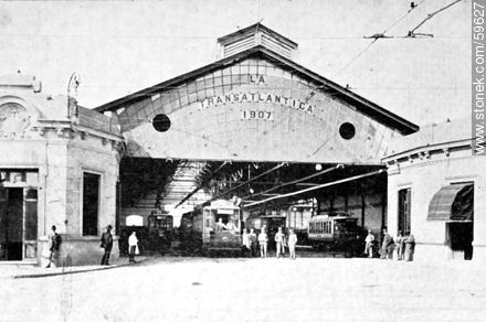A trenvía station 