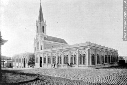 Colegio y Capilla de las Adoratrices, 1910. En la calle Mercedes - Departamento de Montevideo - URUGUAY. Foto No. 59664
