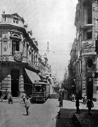 A section of the street Rincon, 1910. Lancashire London, Anglo-Oriental Insurance - Department of Montevideo - URUGUAY. Photo #59724