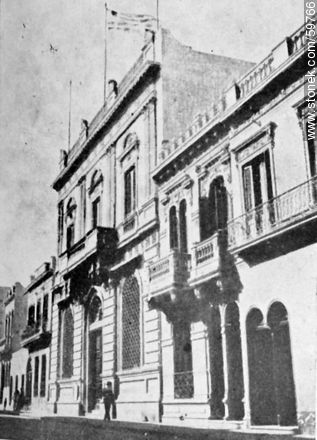 Edificio de la Lotería de Caridad, 1910 - Departamento de Montevideo - URUGUAY. Foto No. 59766