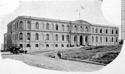Escuela de Artes y Oficios en San Salvador y Magallanes. 1910 - Departamento de Montevideo - URUGUAY. Foto No. 59825